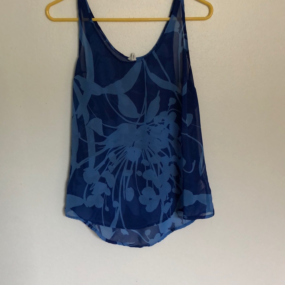 Two toned blue floral tank top